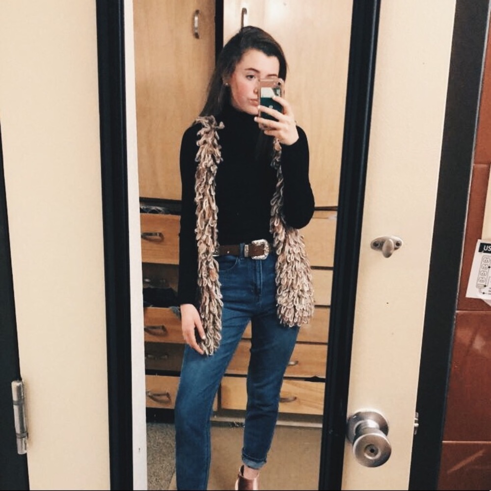 Meet your Posher, Hailey